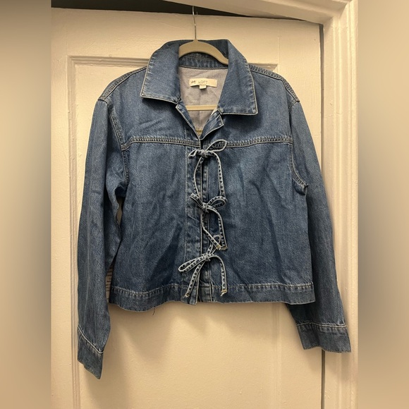 LOFT Denim Bow Top - Picture 6 of 11